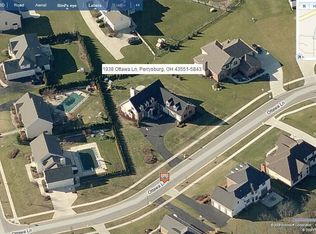 1938 Ottawa Ln, Perrysburg, OH