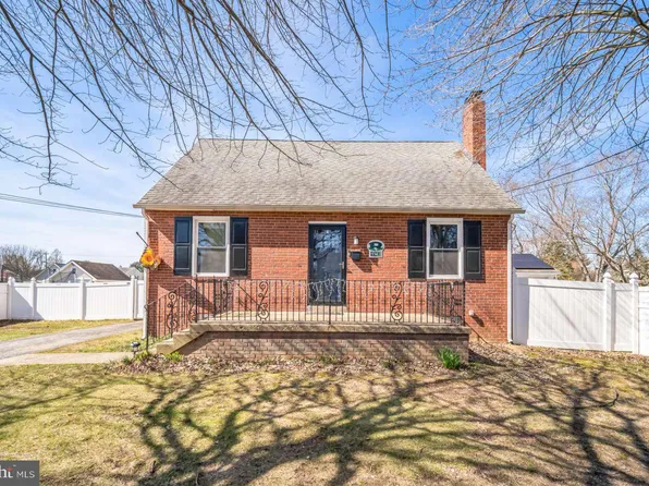 1043 Morton Ave, Folsom, PA 19033