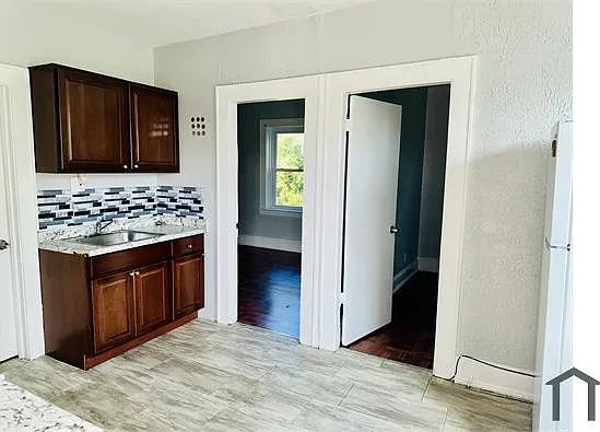 2 bed, 702 sqft, $1,850 — Photo 4