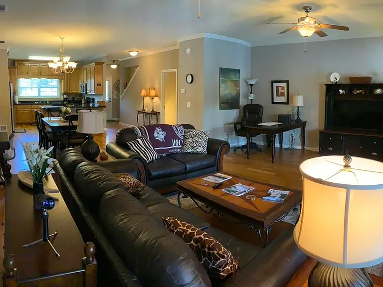 501 Port Laz Ln — Photo 7