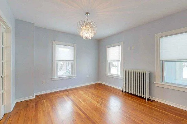 62 Roseneath Ave — Photo 6