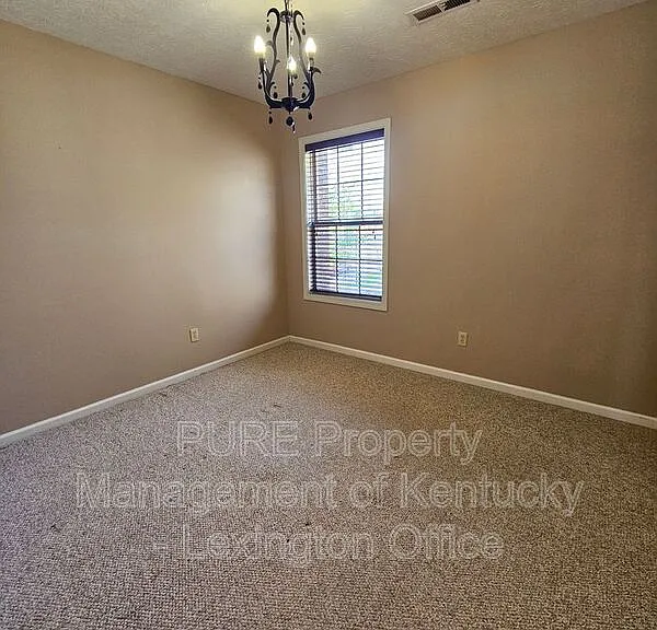 528 Newbury Way — Photo 21