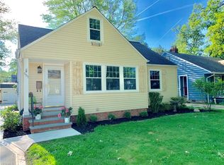 595 Kenilworth Rd, Bay Village, OH 44140