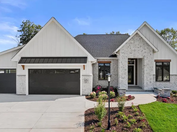 N66W21443 Sagebrush DRIVE, Menomonee Falls, WI 53051