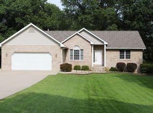 14618 N Wing Ln, MOUNT VERNON, IL 62864