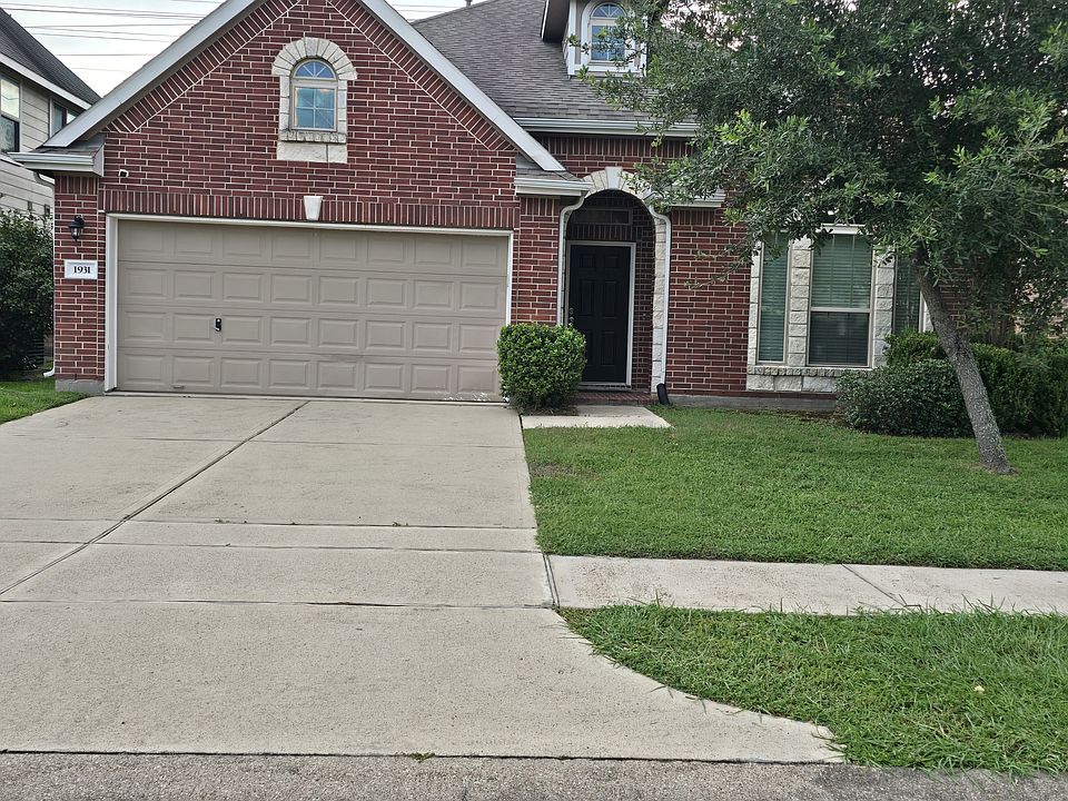 1st image of 1931 Stieler Dr