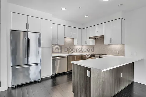 555 Innes Ave Photo 1