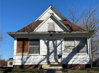 1620 6th St, Perry, IA 50220