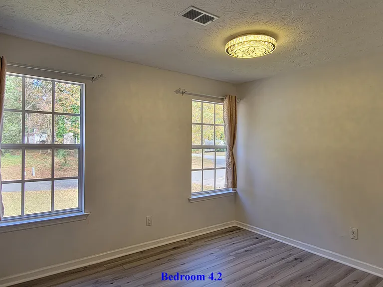 1376 Heritage Glen Dr — Photo 41