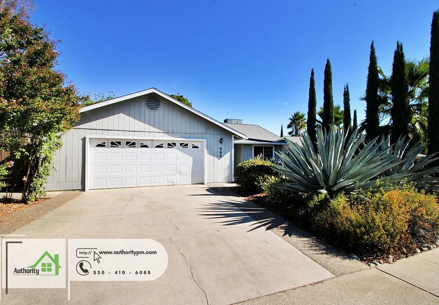 3 bed, 2.0 bath, 1370 sqft, $2,095 — Photo 1
