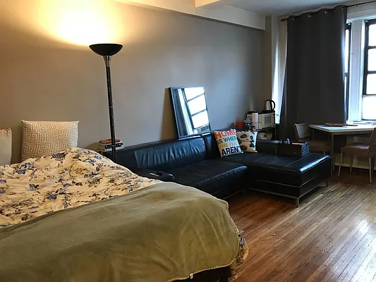 Rented by Level Group | media 27