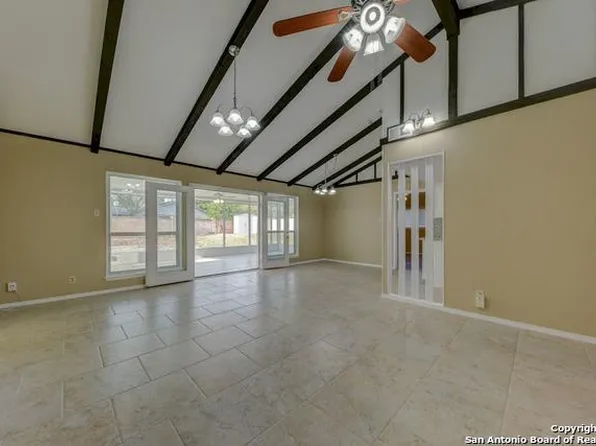 5515 Gleason Dr, San Antonio, TX 78240