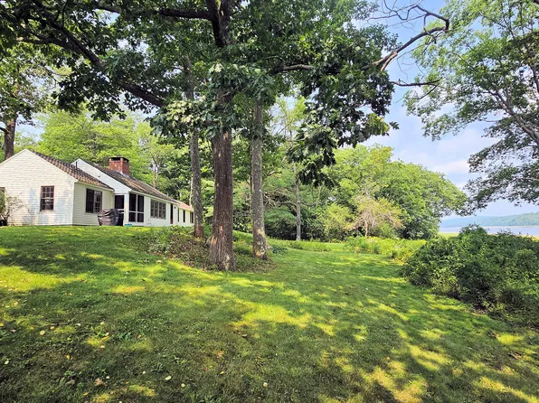709 N Main Street, Winterport, ME 04496
