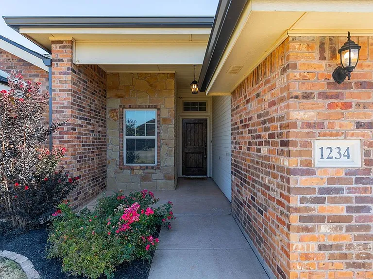 1234 Briar Cliff Path — Photo 4