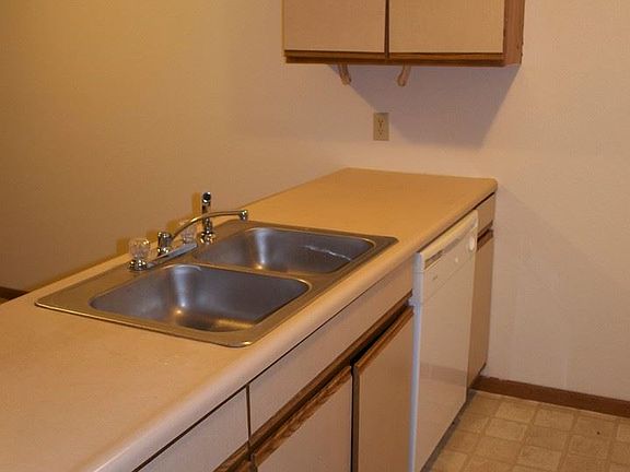 4th image of 4352 Norman Dr SE APT 205