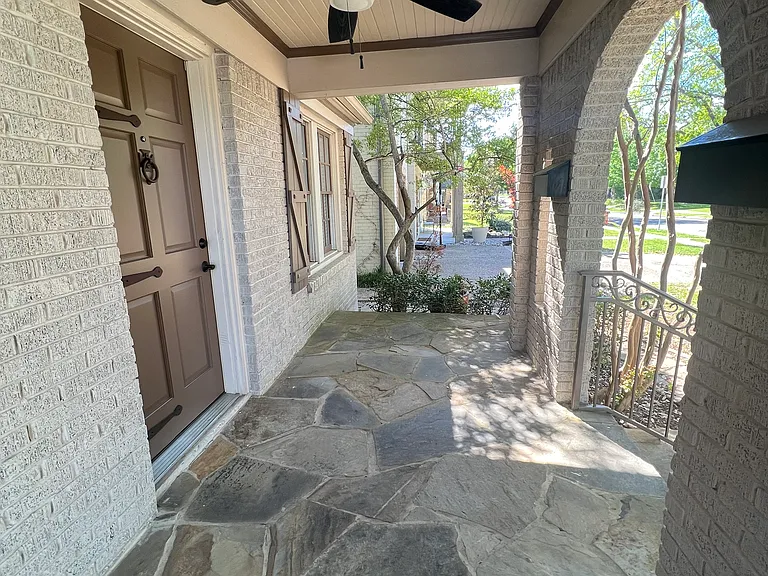 5612 Martel Ave — Photo 3