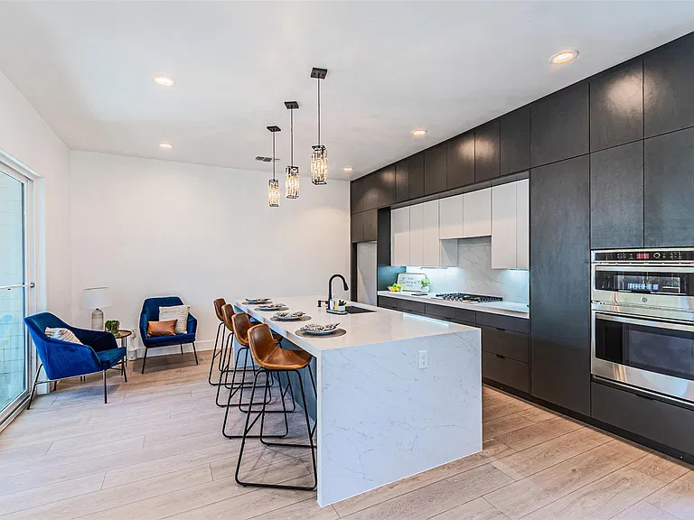 4309 Sylvester St — Photo 13