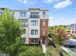 1000 Ribbon Limestone Ter SE, Leesburg, VA 20175