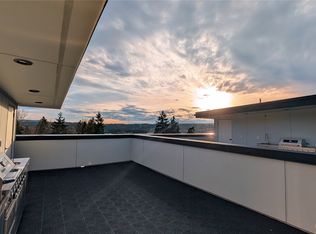 8923 166th Ave NE #101, Redmond, WA