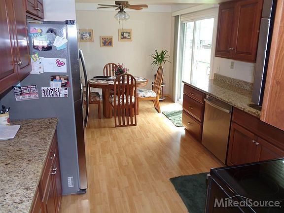 4th image of 38027 Villa Mar St