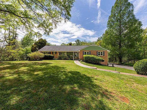 2nd image of 13108 Hickory Ln