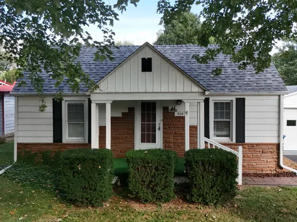 514 NW 7th St, Fairfield, IL 62837