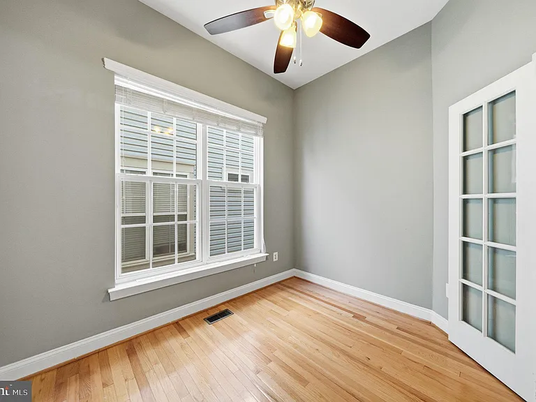 13131 Clarksburg Square Rd — Photo 21