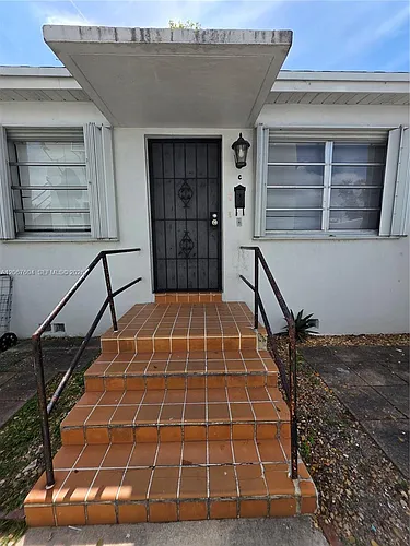 85 Esplanade Dr #C Photo 1
