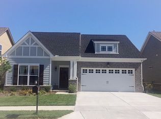 64 Nokes Dr, Hendersonville, TN 37075
