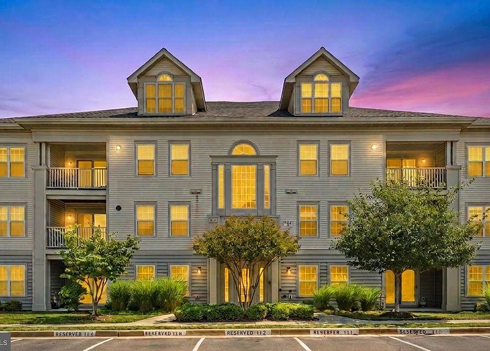 1st image of 9101 Gracious End Ct Unit 303