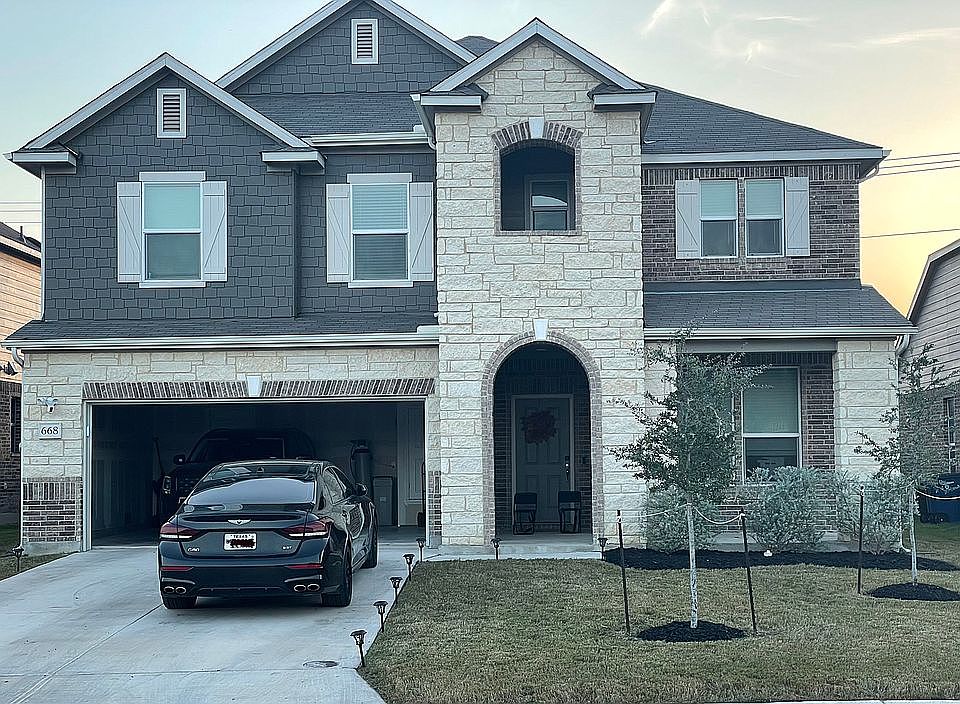 1st image of 668 Valley Gdn