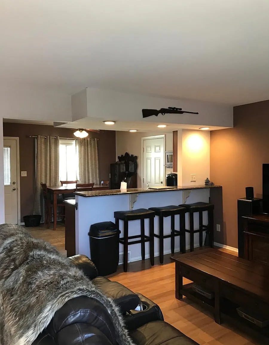 505 Warner St — Photo 2