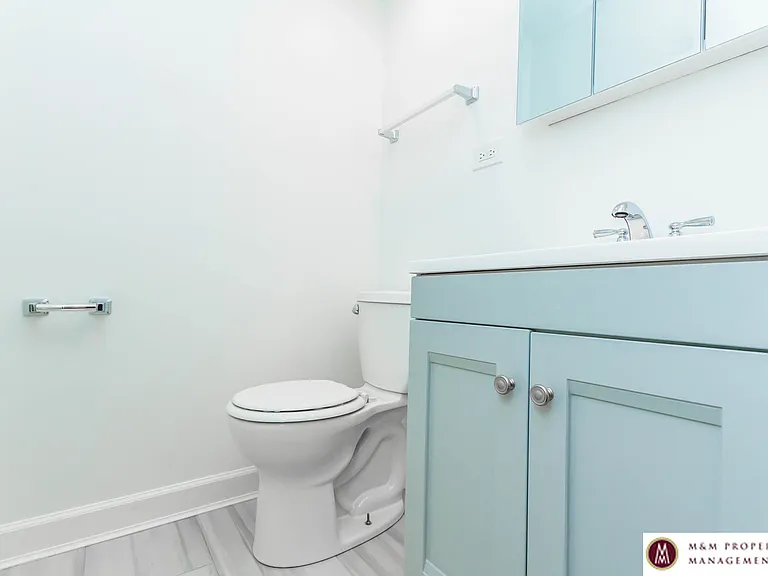 209 S. Oak Park Avenue — Photo 7