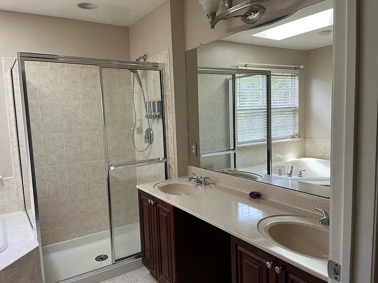 103 Nutmeg Ln — Photo 15
