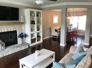 13202 Barrett Grove Dr, Saint Louis, MO 63122