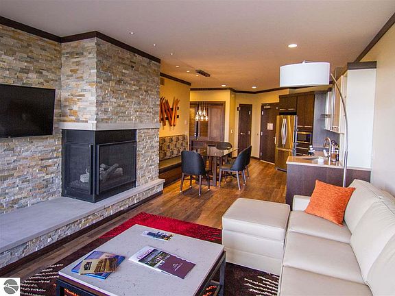 2nd image of 12450-UNIT-12K Crystal Mountain Dr #385/87/89