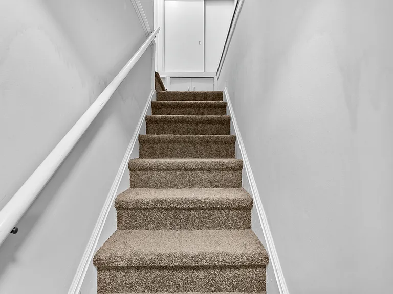 414 Aqua Ct — Photo 19