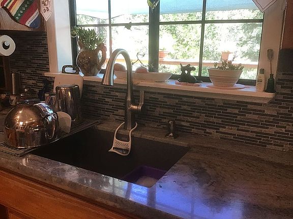5th image of 8959 Holmes Way