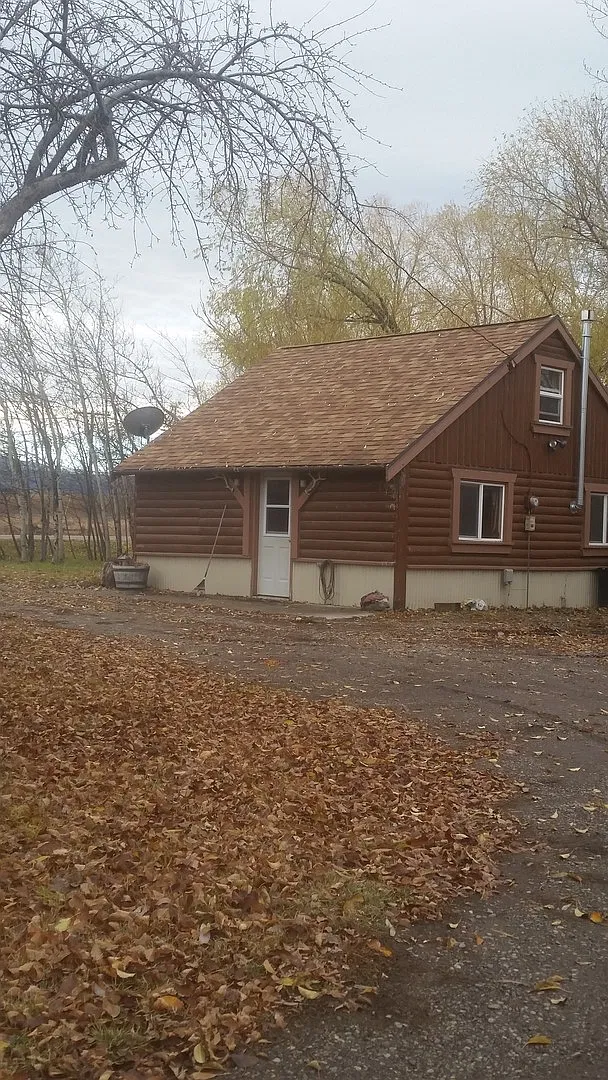 Rustic Cabin — Photo 3