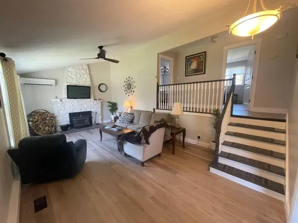 106 Morley Rd, Portage, NS B1L 1E2