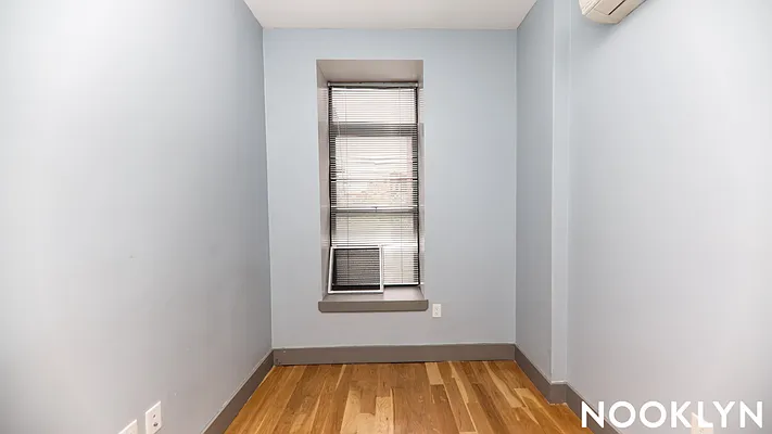Rented by Nooklyn NYC LLC | media 32
