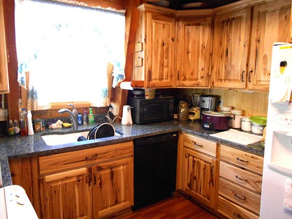4th image of 3407 Eagle Ave