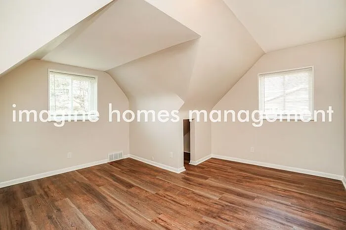 12400 Adams Dr — Photo 8
