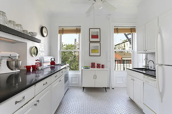 Sold by Corcoran | media 14
