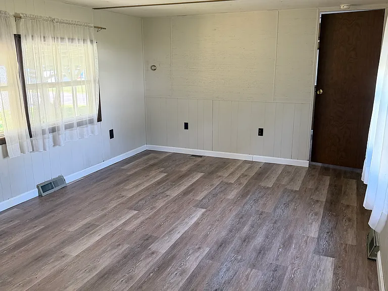 34 Windsor St #34 — Photo 1