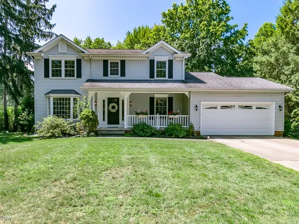 7180 Sandtree Ln, Mentor, OH 44060
