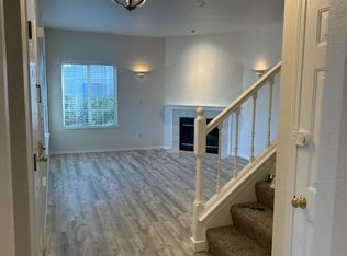 10909 Avondale Rd NE APT B105, Redmond, WA