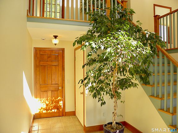 3rd image of 23 Harbor Road