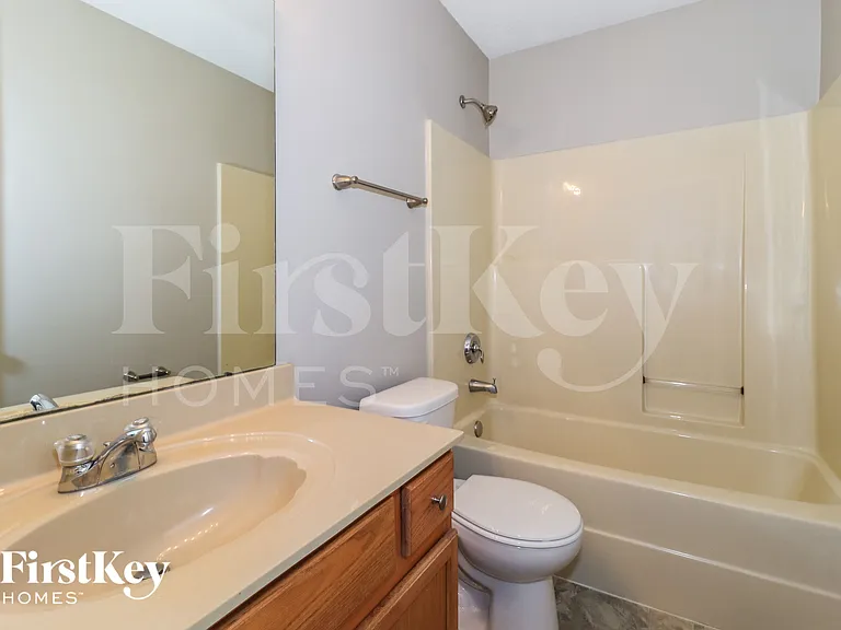 1060 Mossy Knoll Dr — Photo 14
