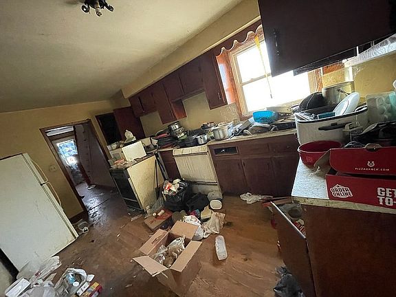 5th image of 1514 3rd Ave S